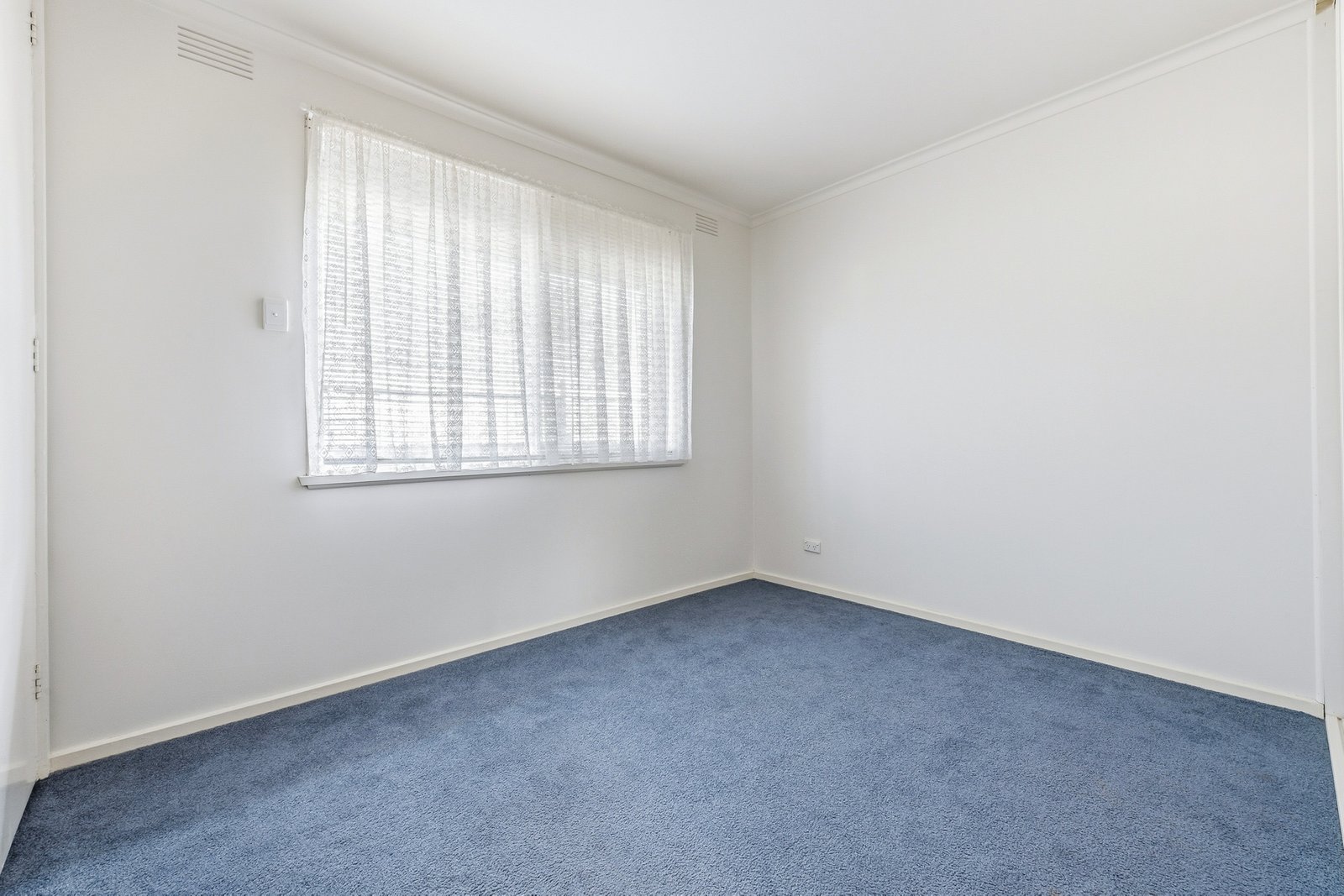 Gallery: 2/573 Neerim Road