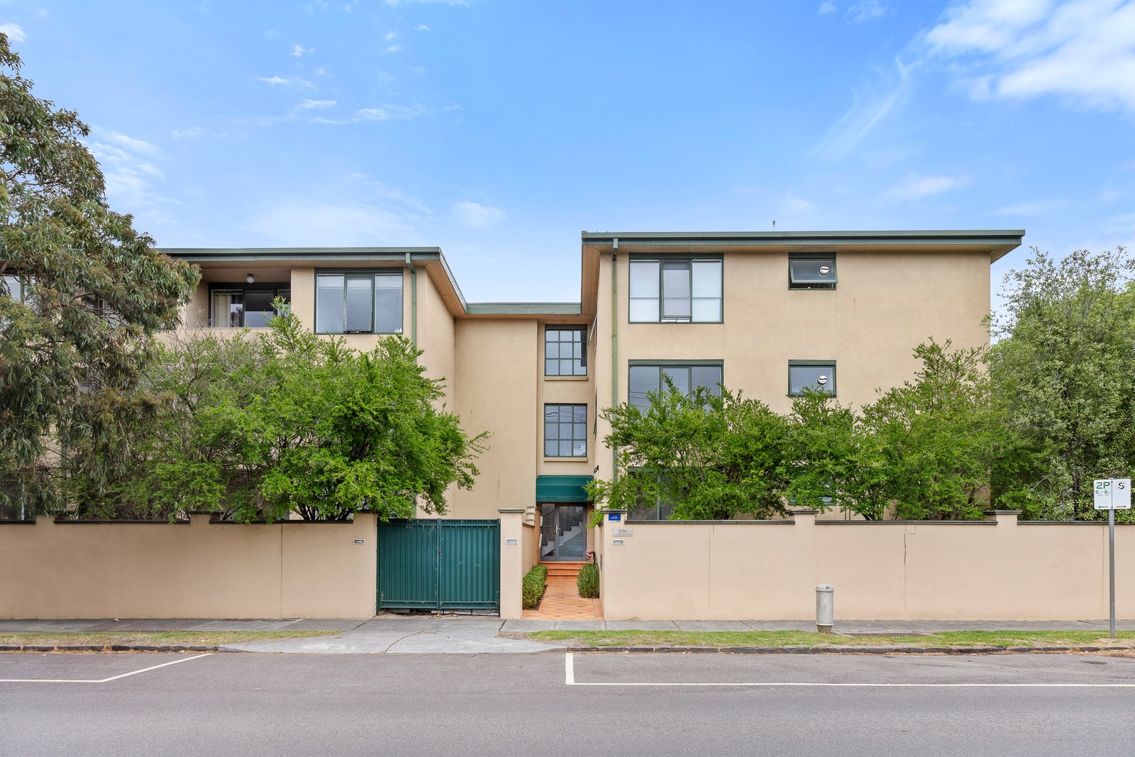 2/574 Glenferrie Road, Hawthorn, 3122