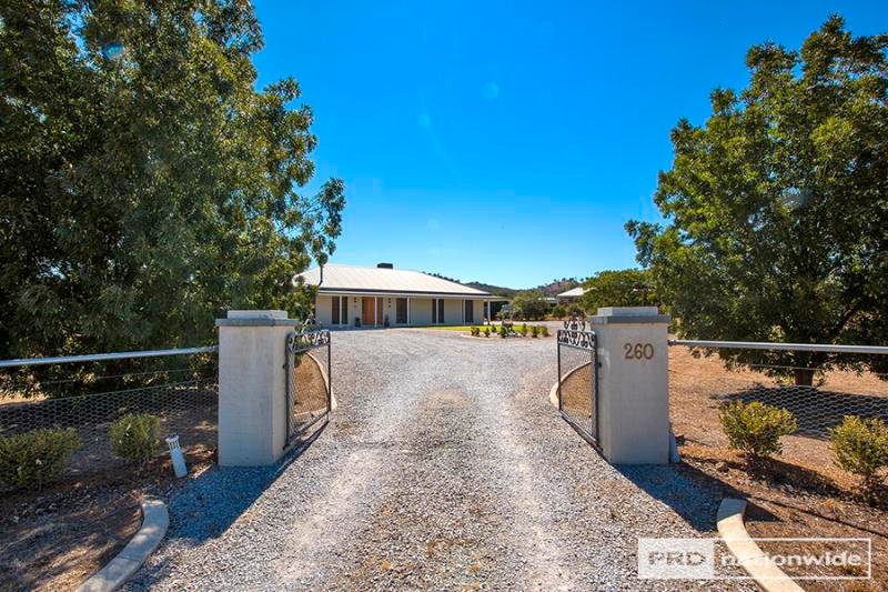 258-260 Forest Road TAMWORTH 1