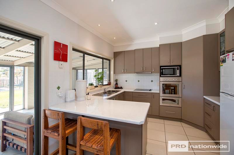 258-260 Forest Road TAMWORTH 4