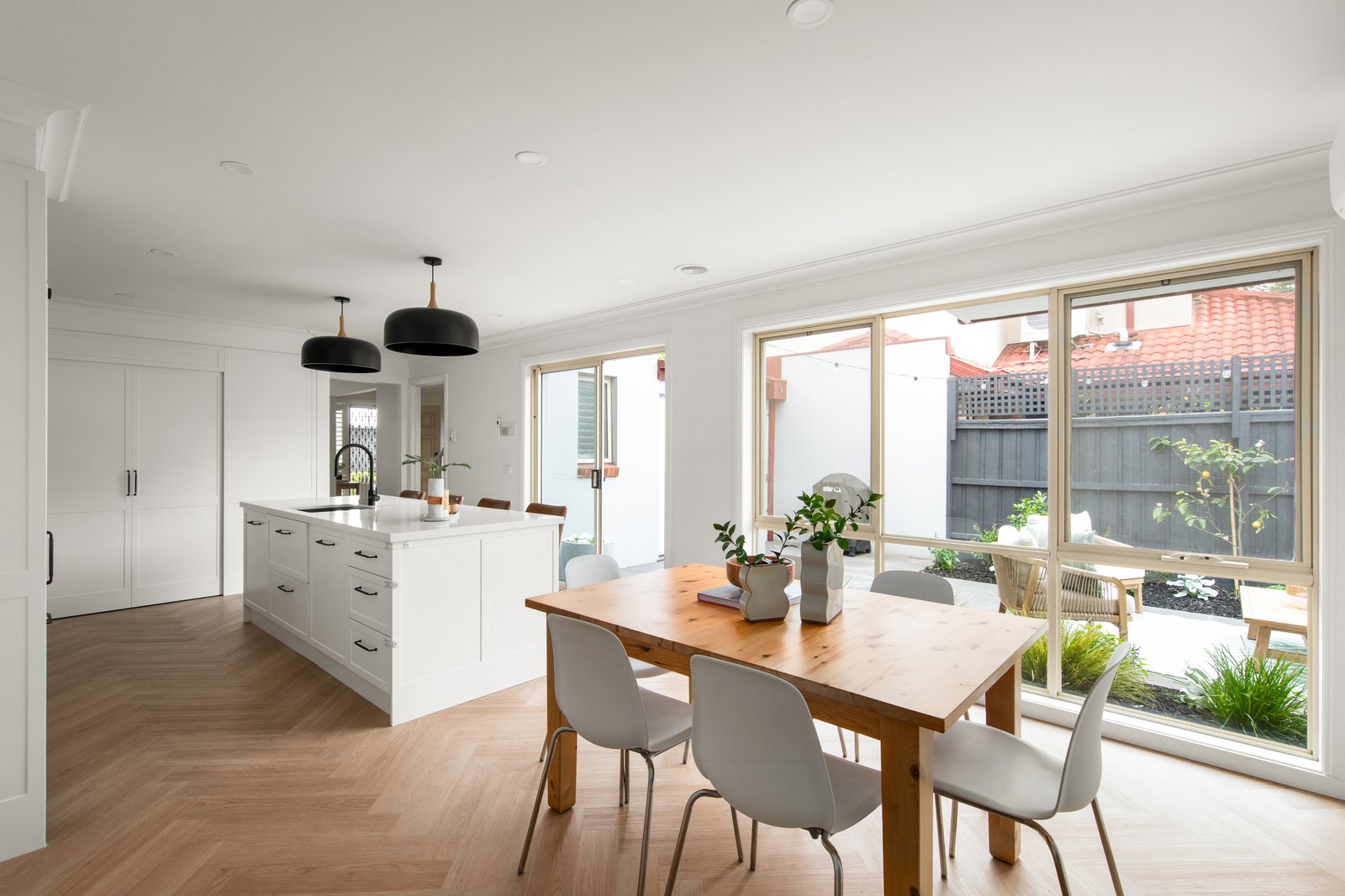 Real Estate and Property in 2/58-60 Fewster Road, Hampton, VIC