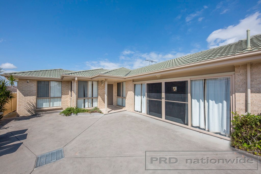 2/58 Lawson Street BERESFIELD 1