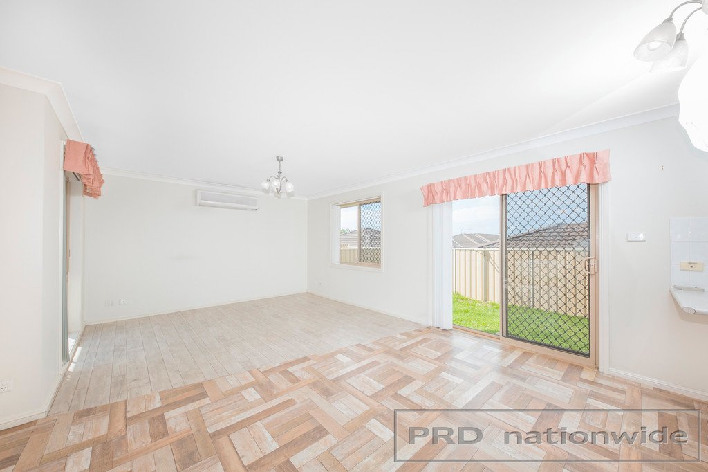 2/58 Lawson Street BERESFIELD 2
