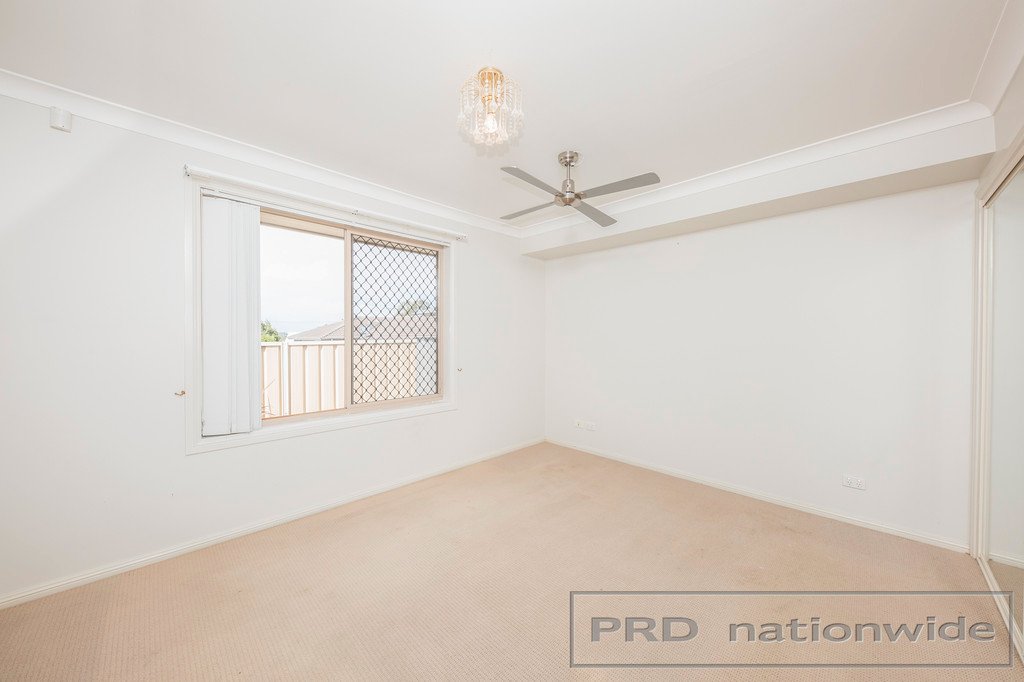 2/58 Lawson Street BERESFIELD 6