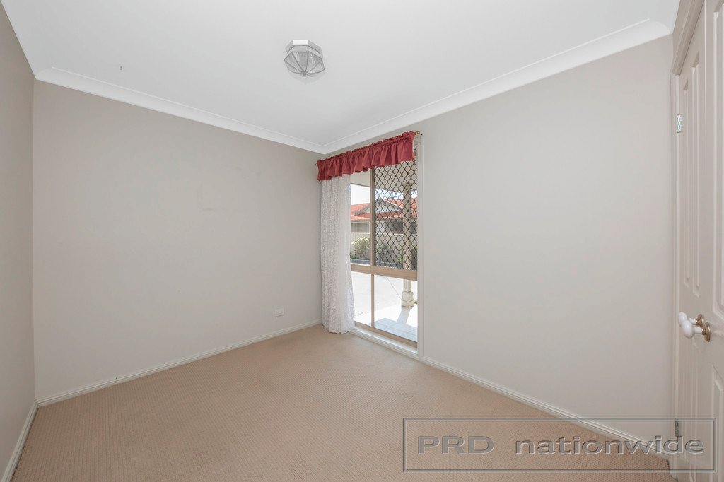 2/58 Lawson Street BERESFIELD 7
