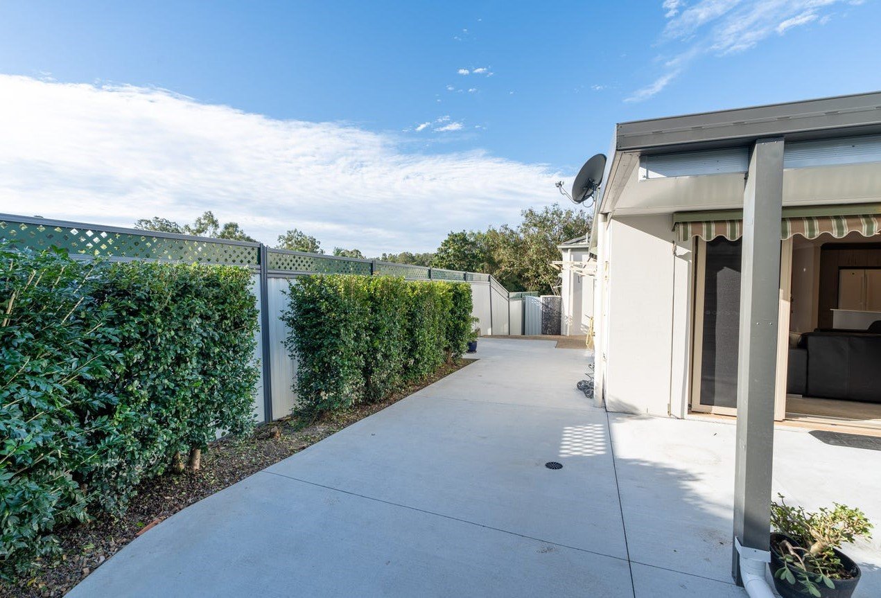 2/58 Riverwood Drive ASHMORE 19