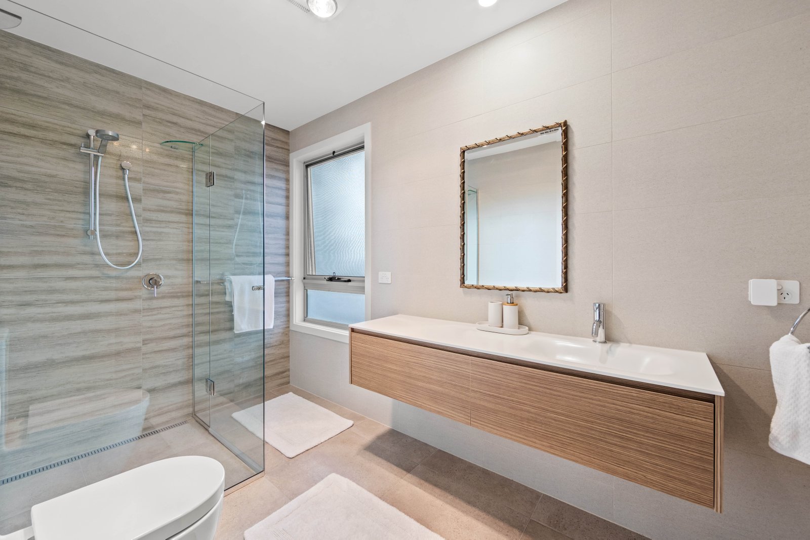 2/58 Teemangum Street CURRUMBIN 9