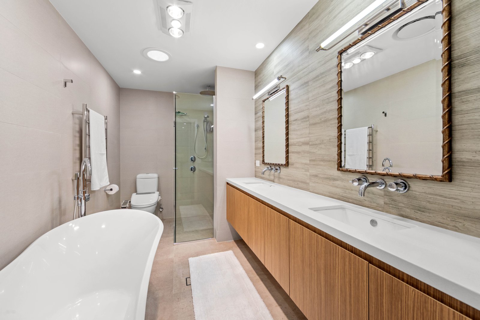 2/58 Teemangum Street CURRUMBIN 10
