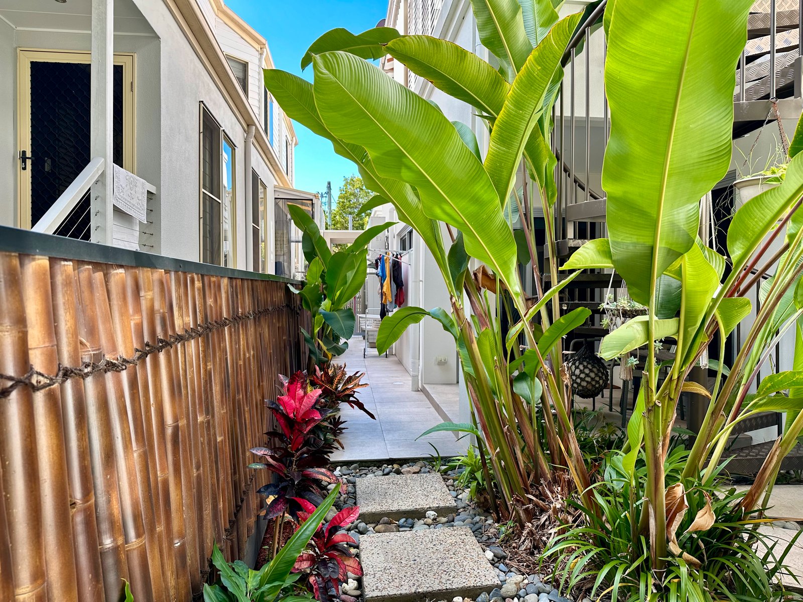 2/58 Teemangum Street CURRUMBIN 24