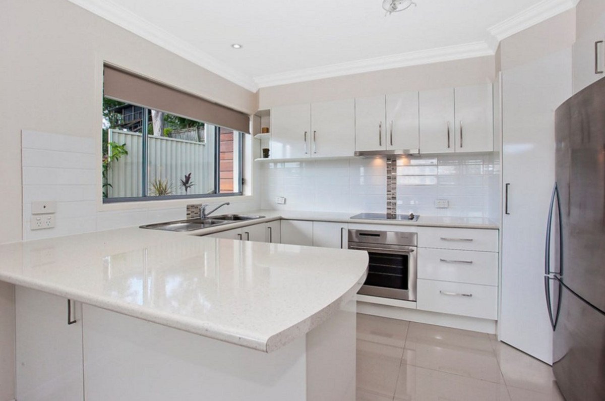 2/58 West Burleigh Road Burleigh Heads 2