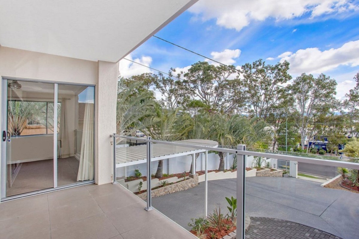 2/58 West Burleigh Road Burleigh Heads 3