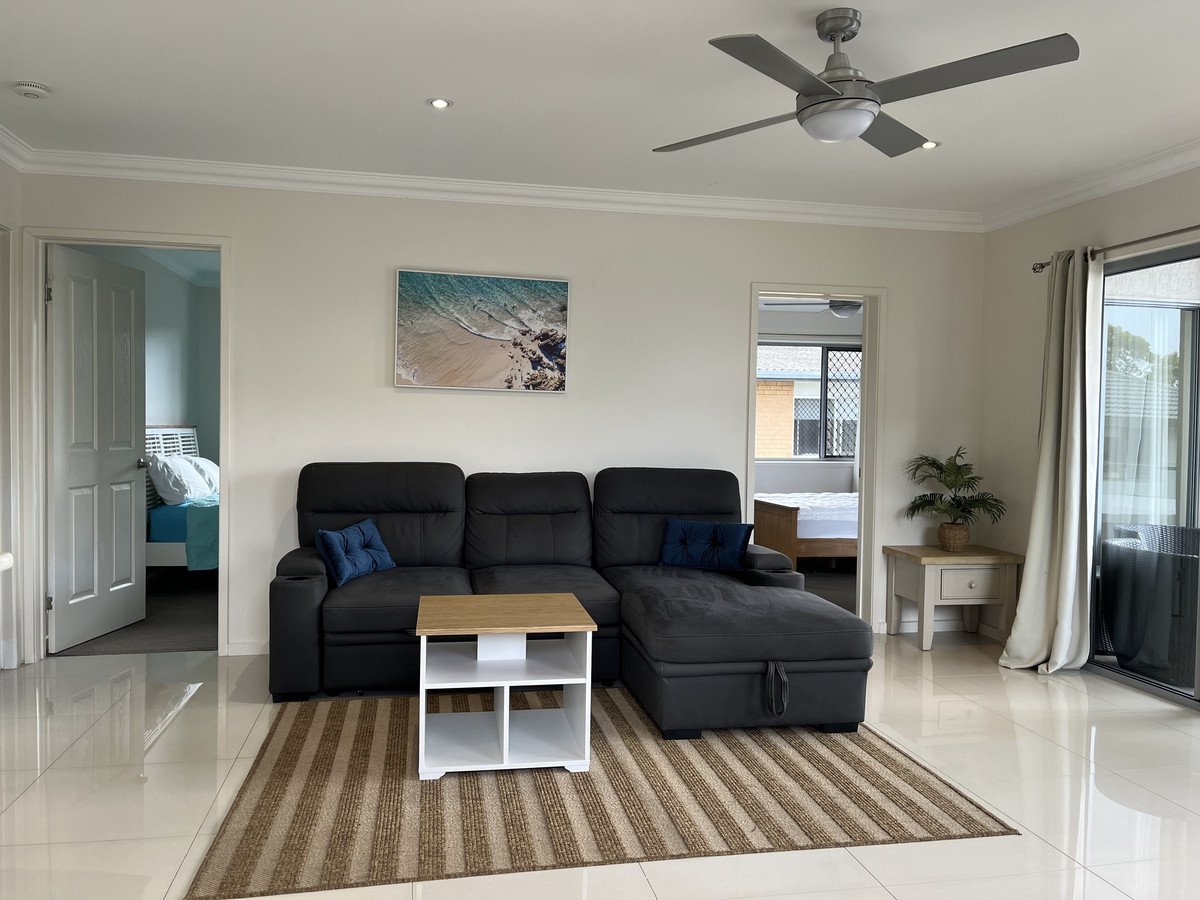 2/58 West Burleigh Road Burleigh Heads 6