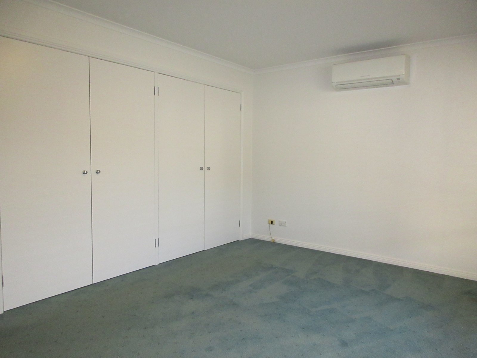 Gallery: 2/585 Warrigal Road