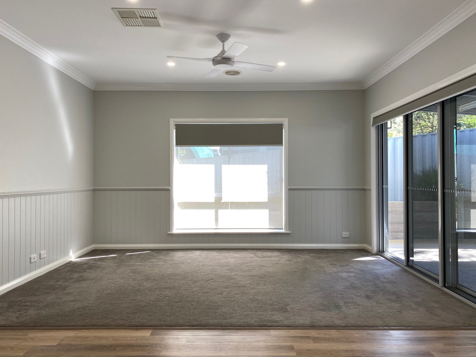 2/586 Schubach Street EAST ALBURY 5