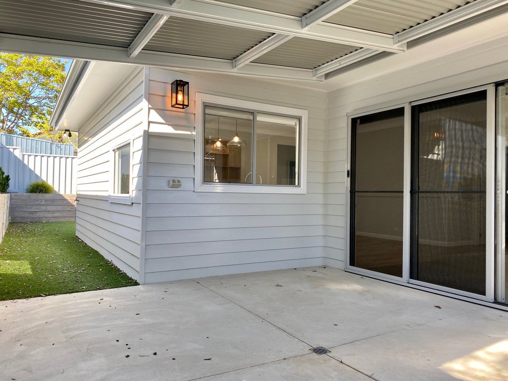 2/586 Schubach Street EAST ALBURY 9