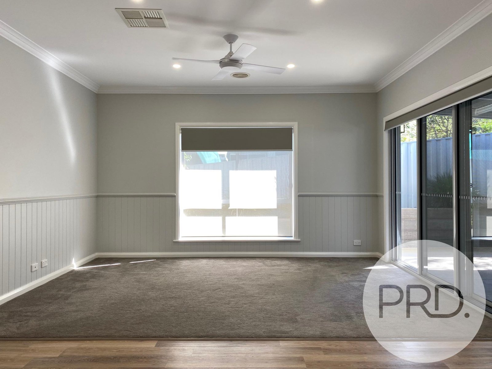 2/586 Schubach Street EAST ALBURY 6