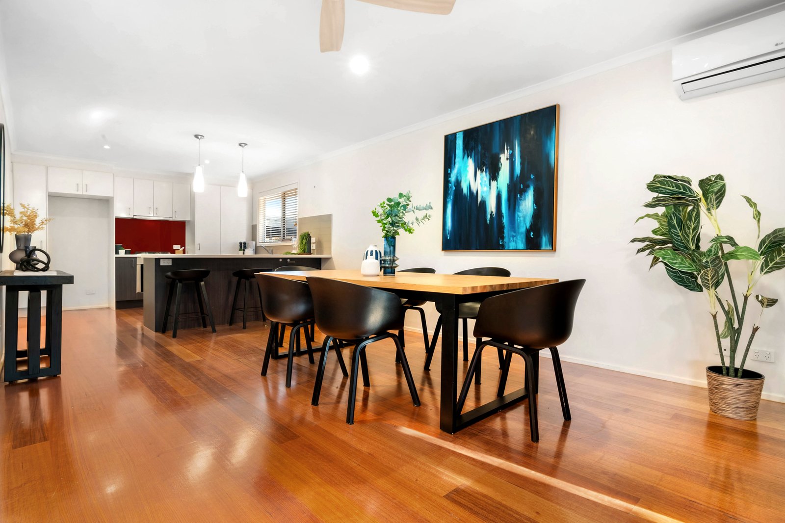 Gallery: 2/59 Ella Grove