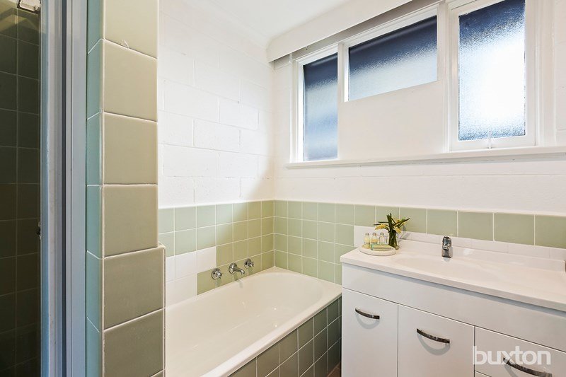 Gallery: 2/59 Iona Street