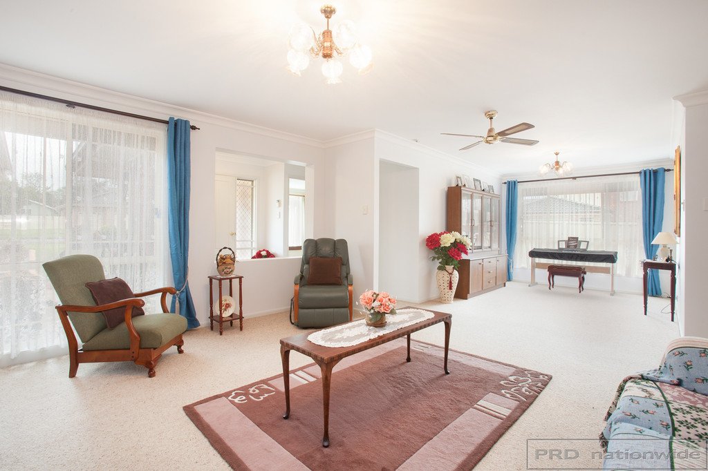 259 Somerset Dr  THORNTON 8