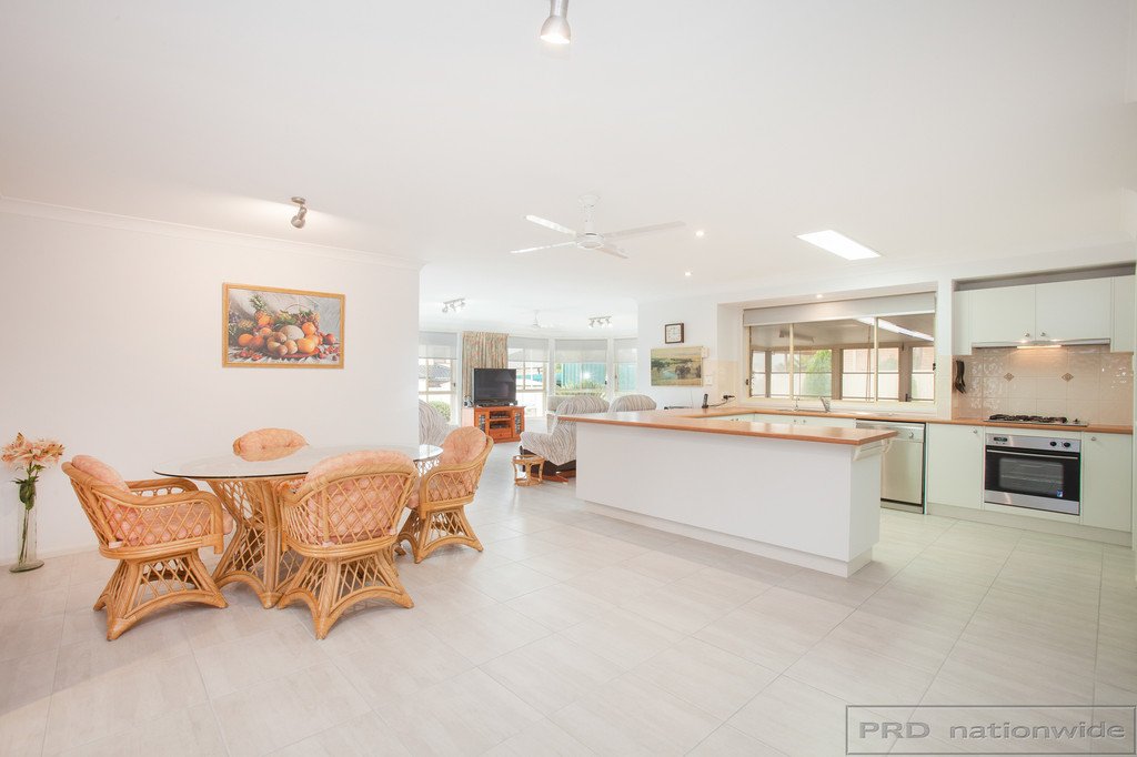 259 Somerset Dr  THORNTON 10