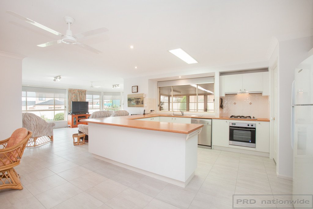 259 Somerset Dr  THORNTON 11