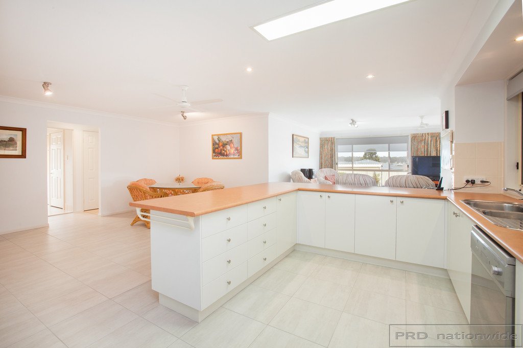 259 Somerset Dr  THORNTON 12