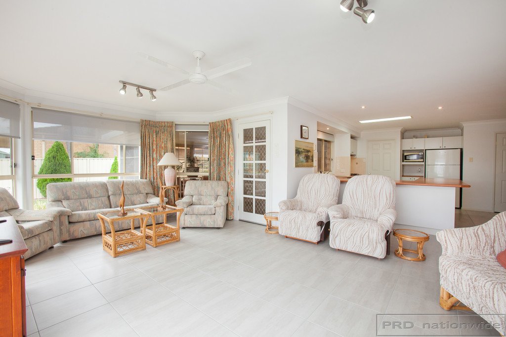 259 Somerset Dr  THORNTON 14