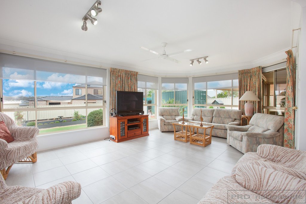 259 Somerset Dr  THORNTON 15