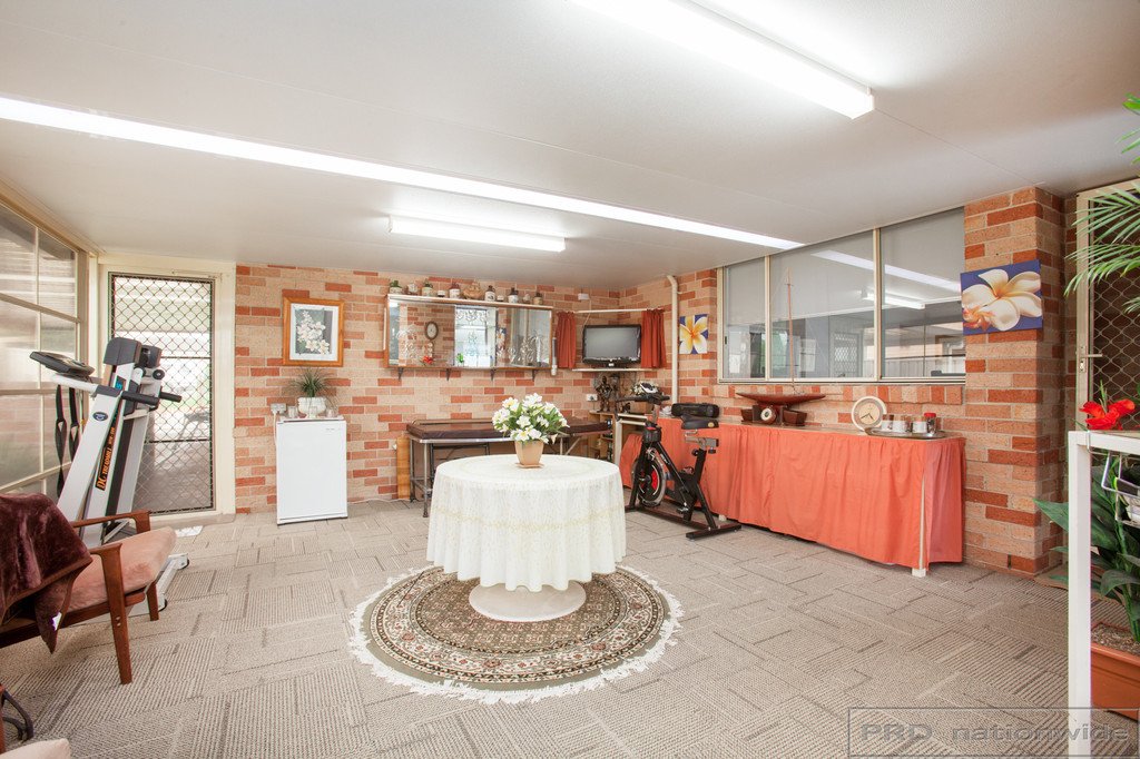 259 Somerset Dr  THORNTON 17