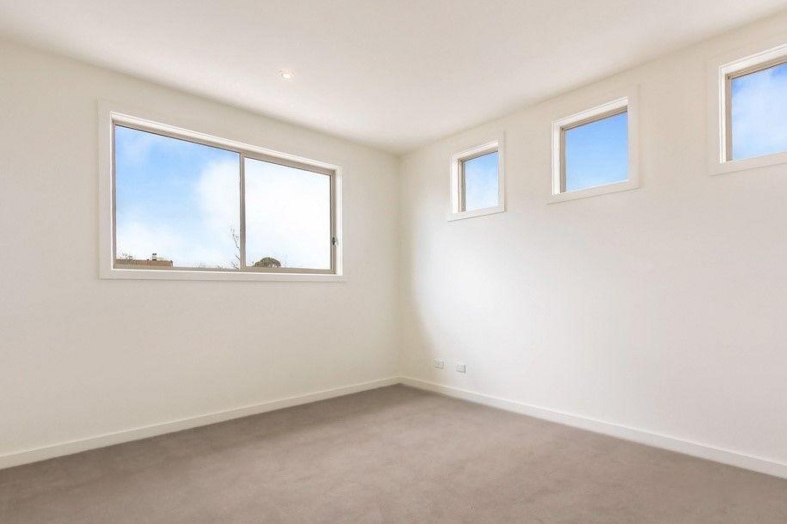 Gallery: 25/98-100 Carrington Road