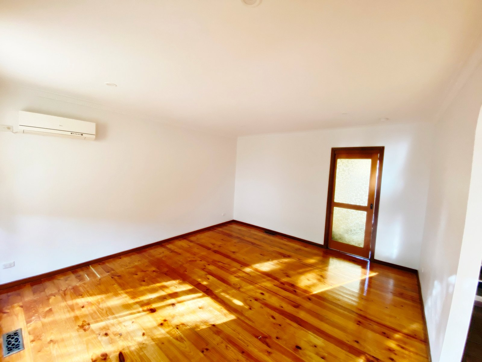Gallery: 2/5A Jordan Street