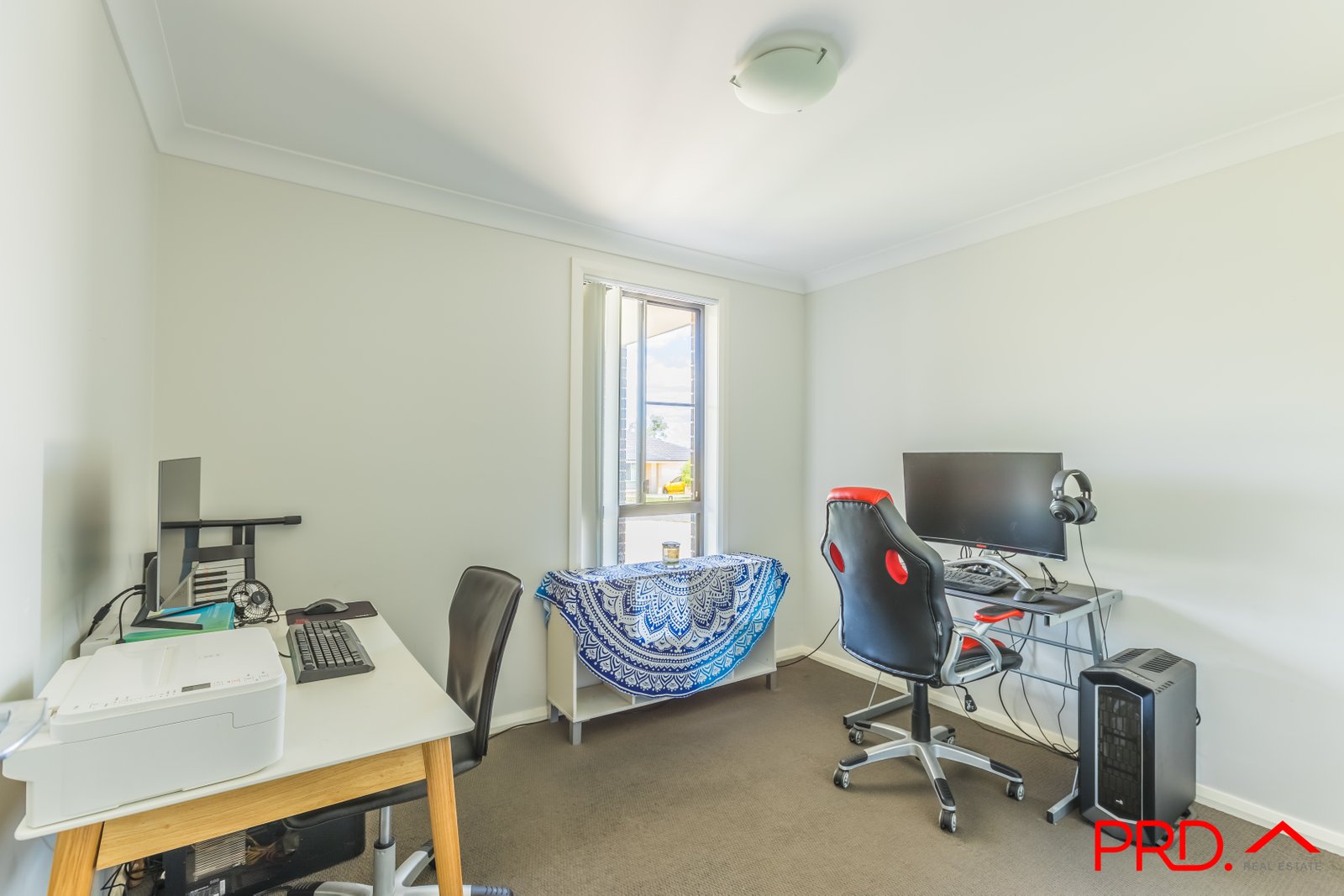 2/5a Lake Place TAMWORTH 7