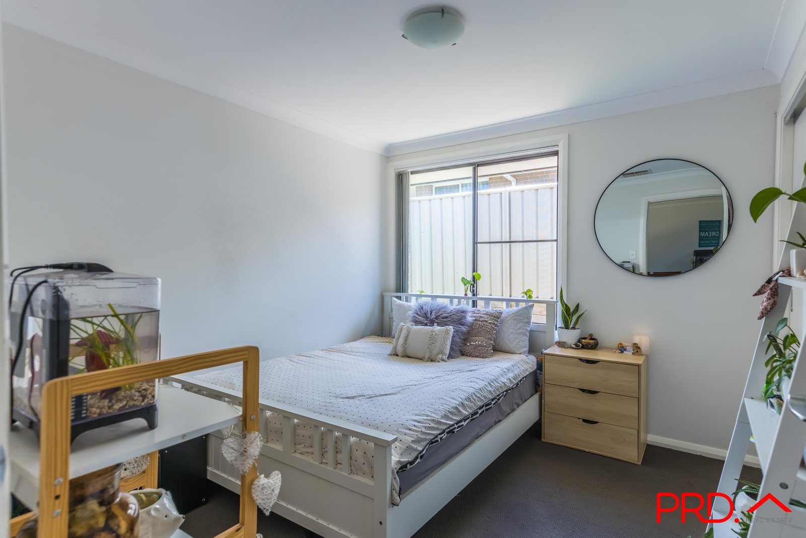 2/5a Lake Place TAMWORTH 14