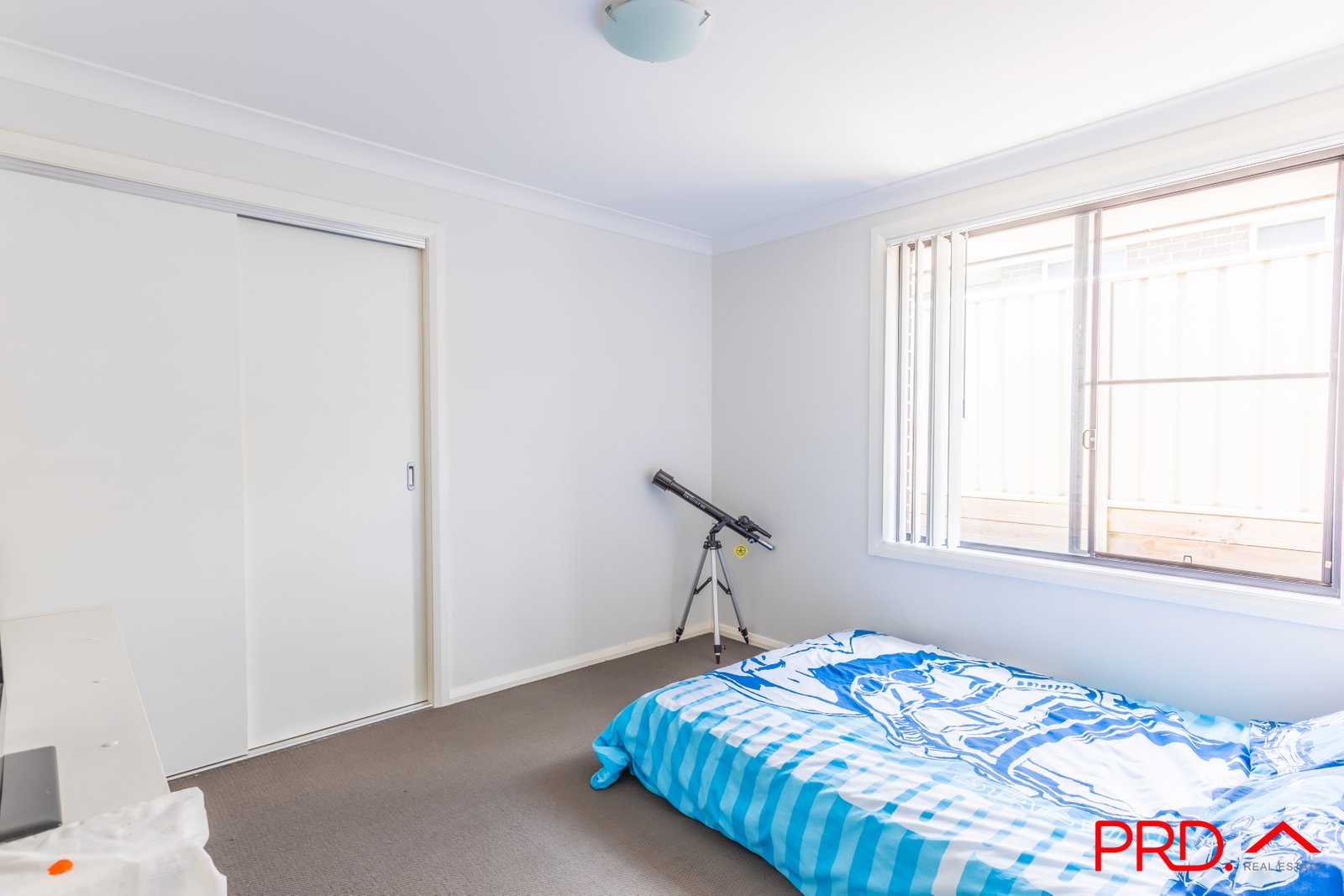 2/5a Lake Place TAMWORTH 16