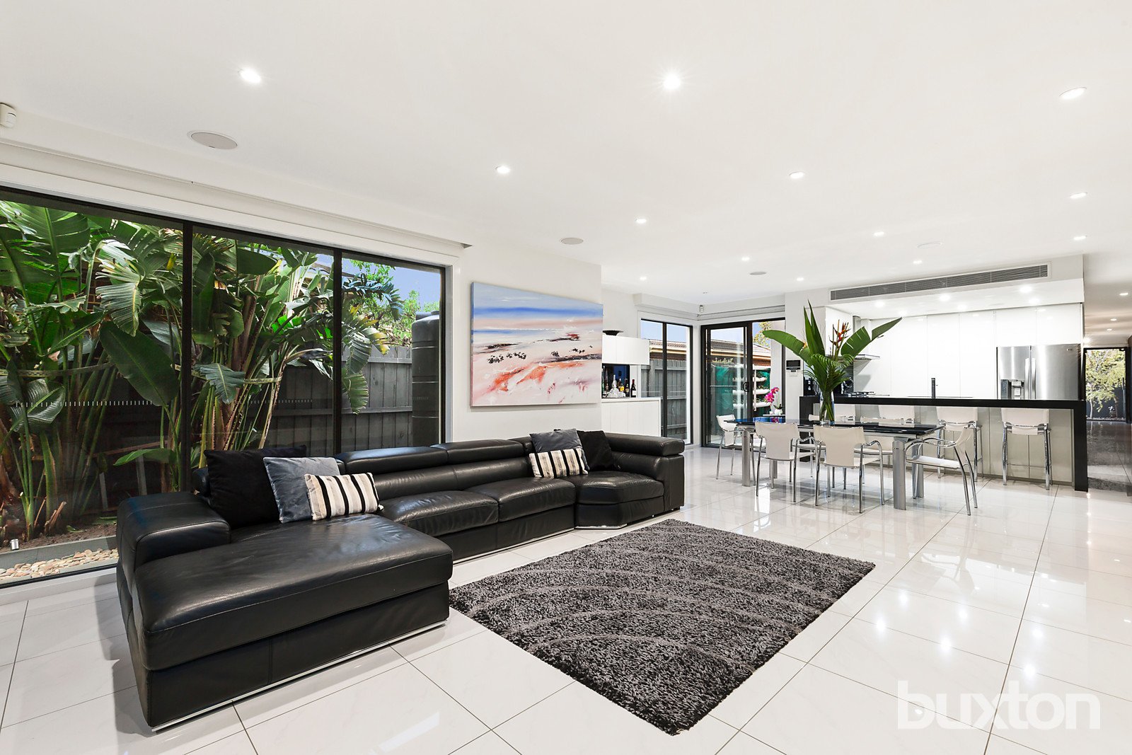 Gallery: 25A Lonsdale Avenue