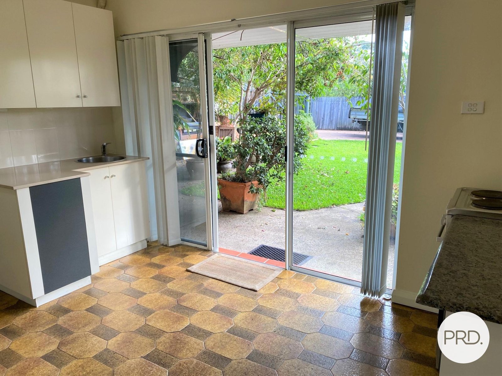 25A West Crescent HURSTVILLE GROVE 2