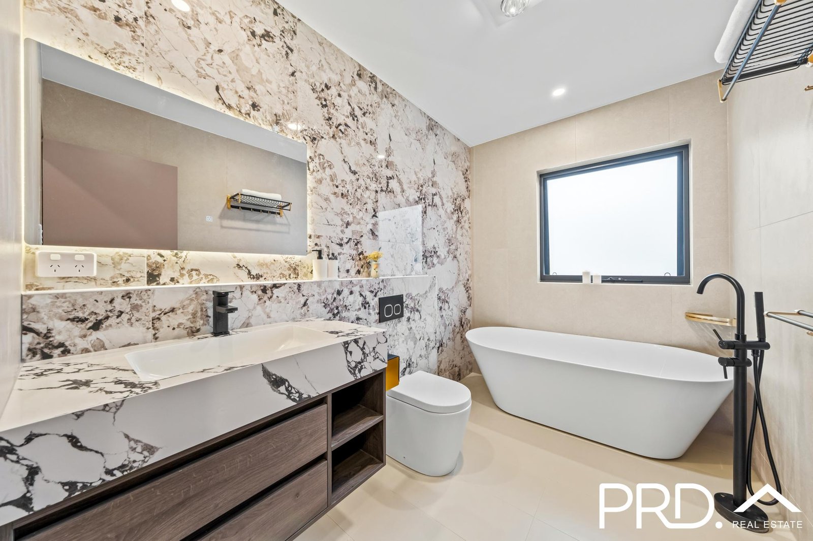 25b Beamish Street PADSTOW 9