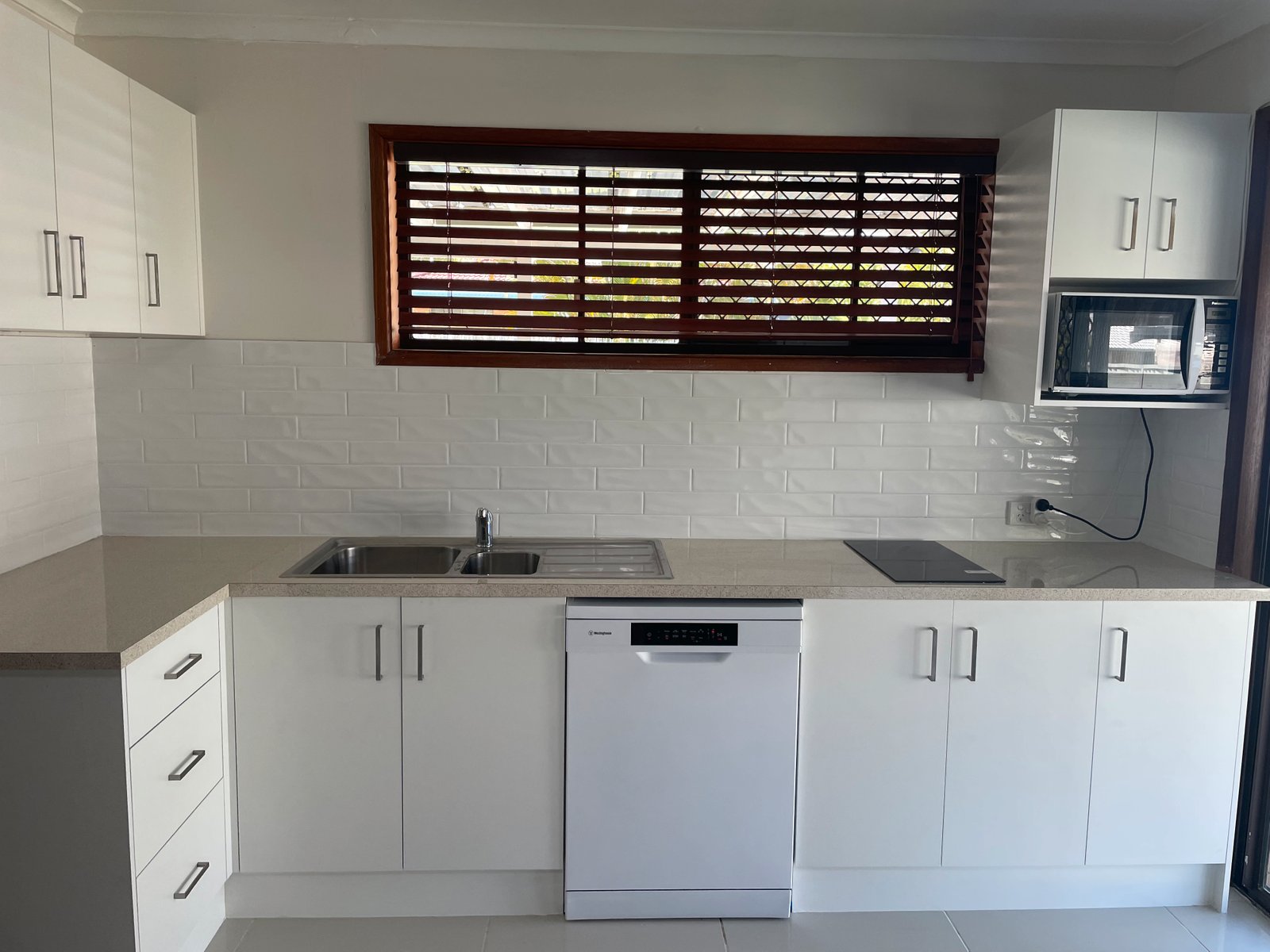 25b Parasol Street ASHMORE 5