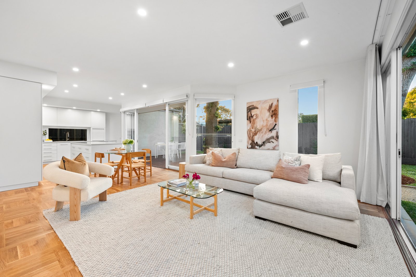Gallery: 25B Victoria Street