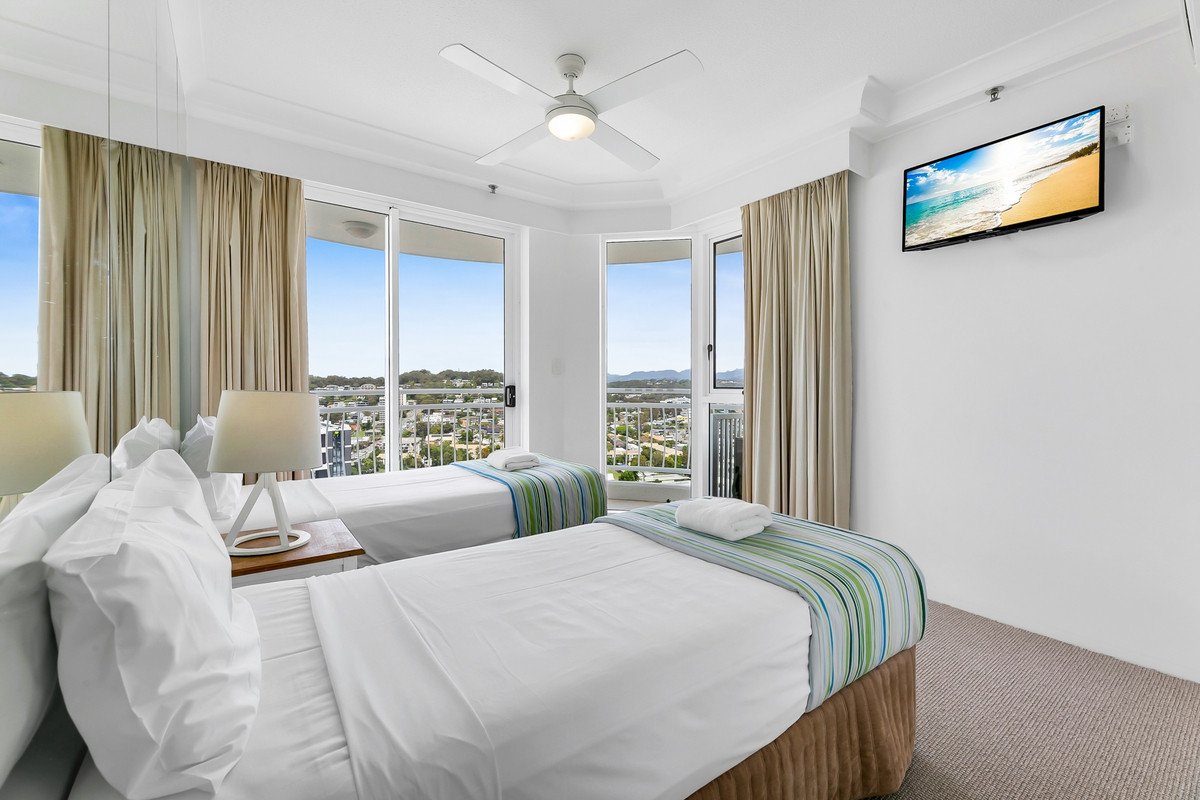 25E/3 second Avenue Burleigh Heads 17