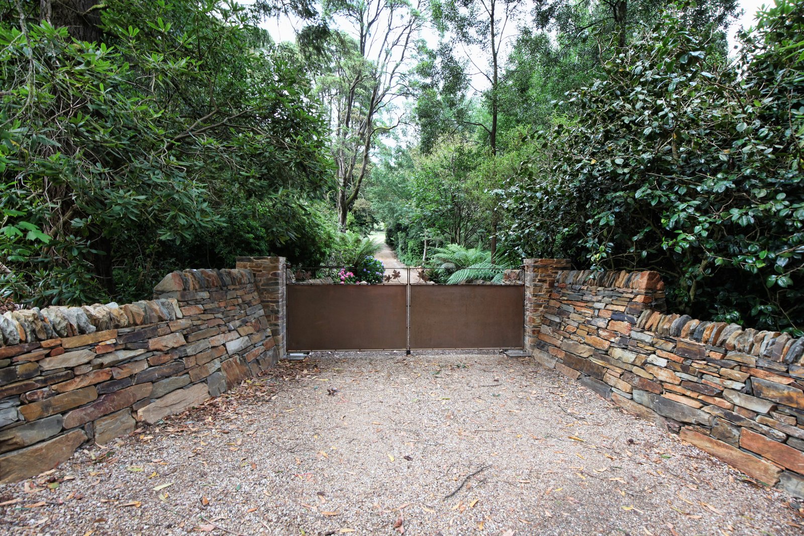 Real Estate and Property in 26-28 Days Track, Hesket, VIC