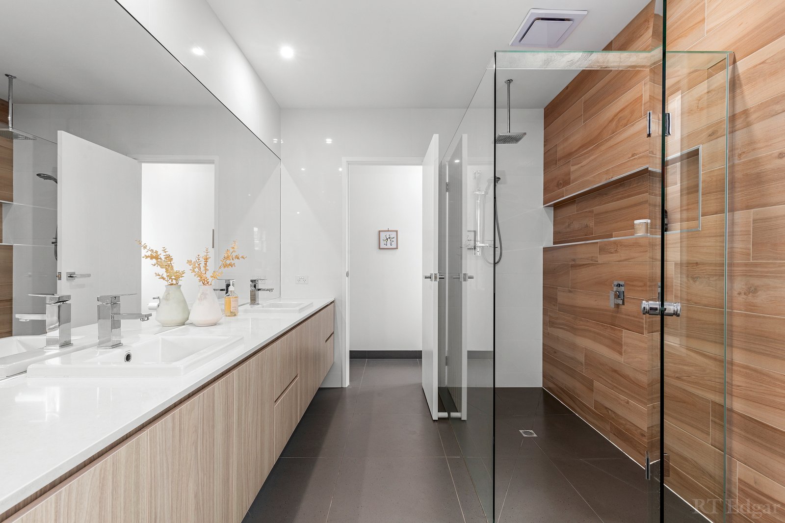 Real Estate and Property in 26-28 Evergreen Circuit, Ocean Grove, VIC