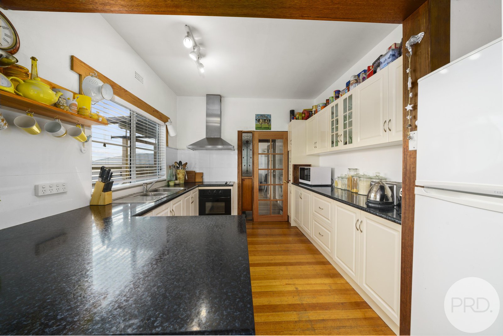 26 Abbotsfield Road CLAREMONT 8