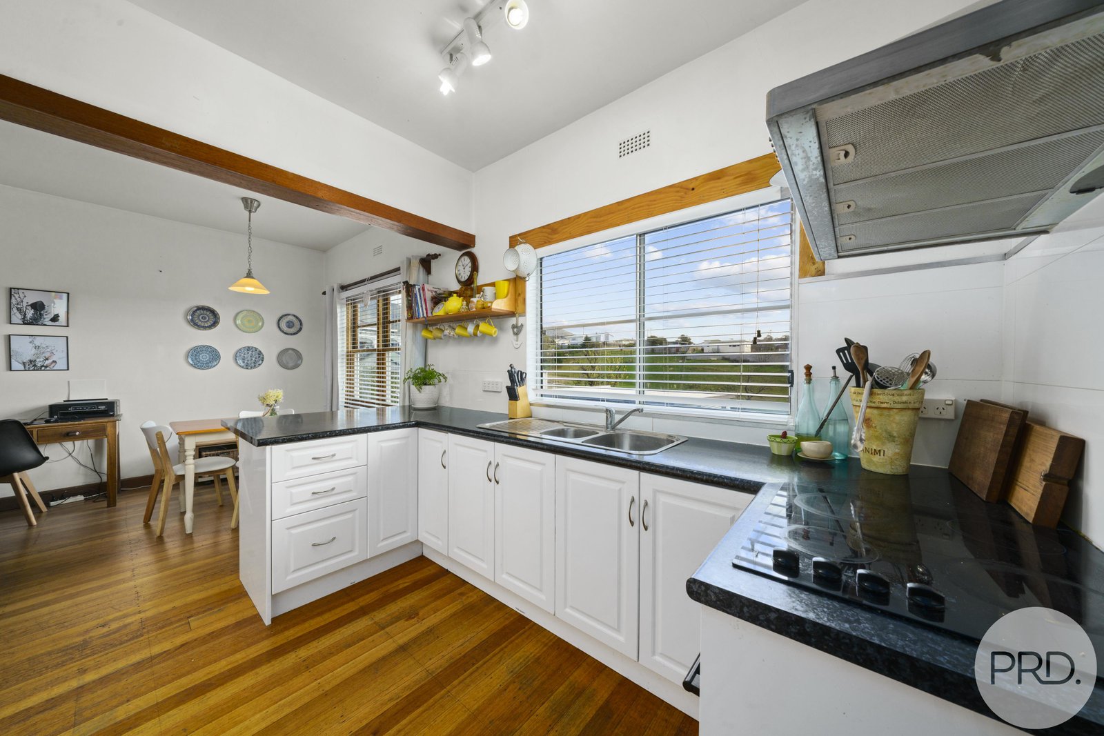26 Abbotsfield Road CLAREMONT 9