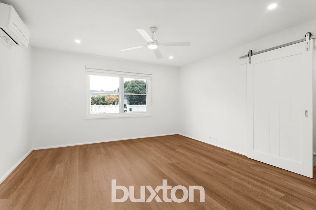 Gallery: 26 Airlie Grove