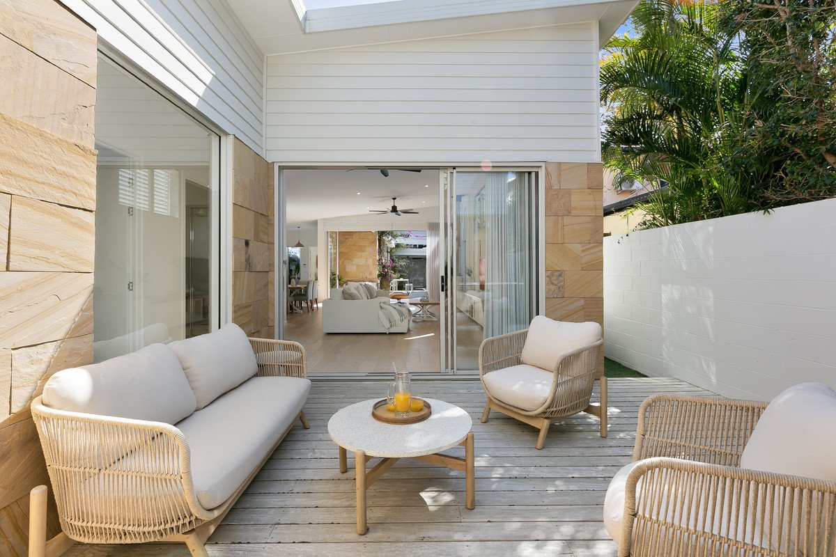 26 Alfred Street Mermaid Beach 19