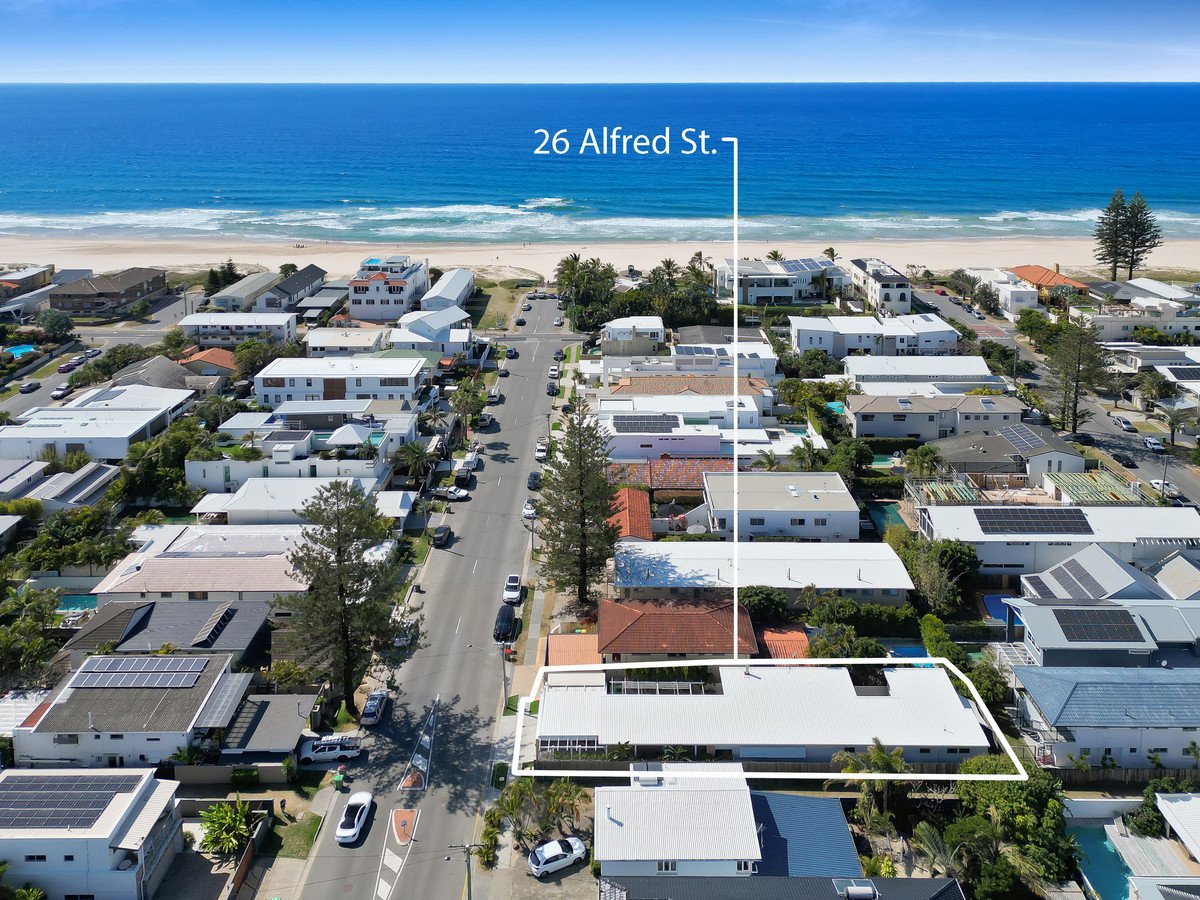 26 Alfred Street Mermaid Beach 28
