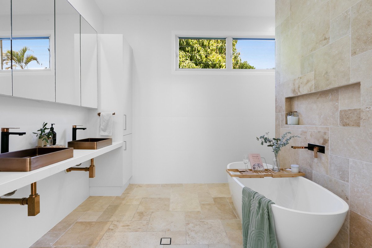 26 Alfred Street Mermaid Beach 11