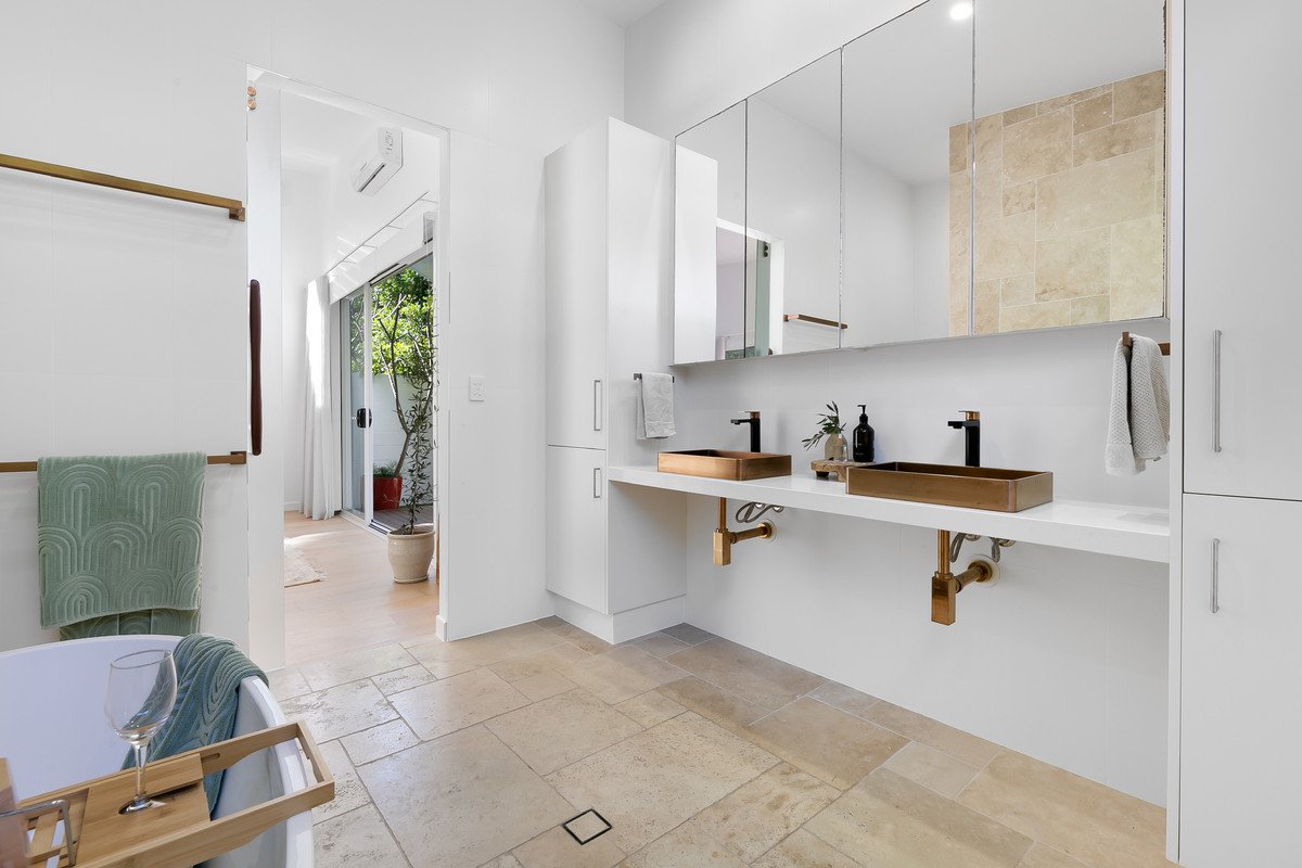 26 Alfred Street Mermaid Beach 12