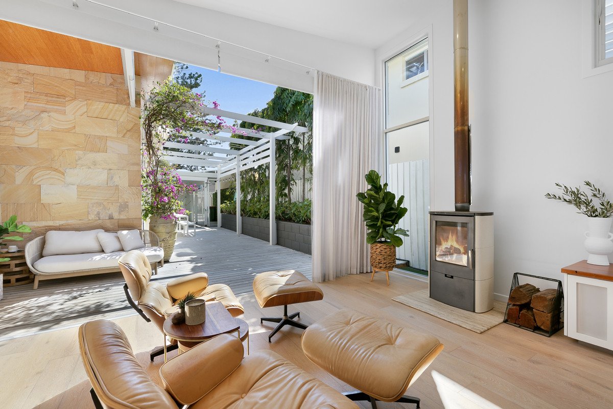 26 Alfred Street Mermaid Beach 24